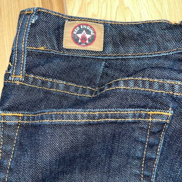Red Engine Early 2000s Flare Jeans - Picture 4 of 4